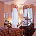 ホテル グランド イタリア 4*