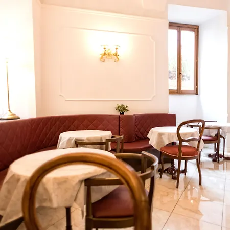 Grand Italia Hotel 4*