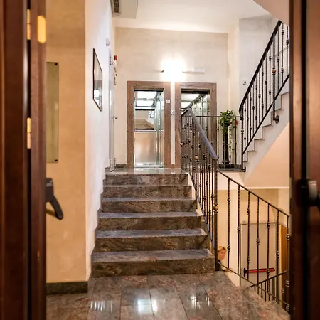 Grand Italia Hotel 4*