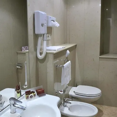 Grand Italia Hotel 4*