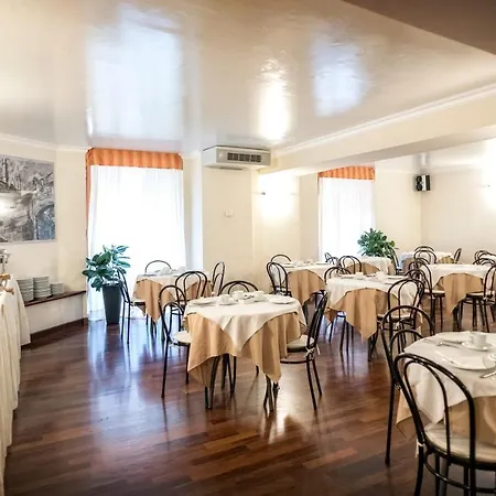 Hotel Grand Italia 4*