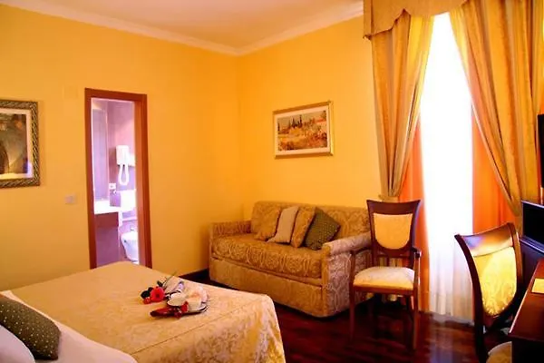 Grand Italia Hotel 4*