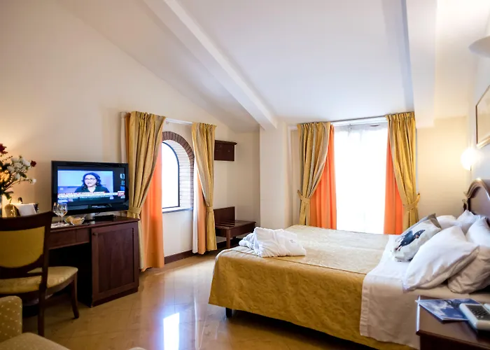 Grand Italia Hotel 4*