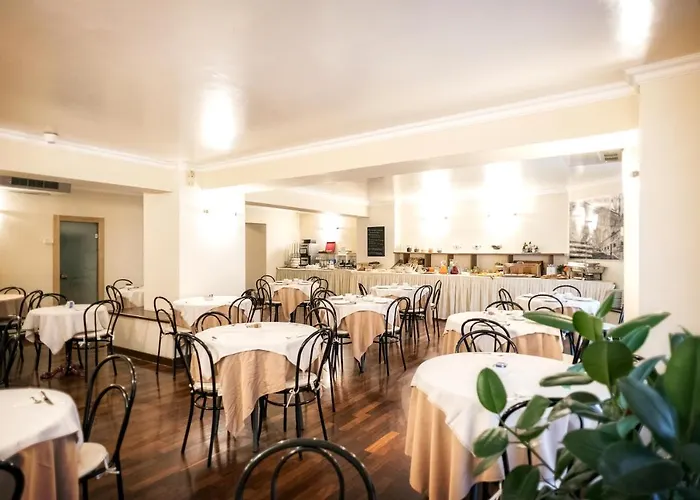 Grand Italia Hotel 4*